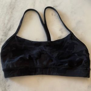 Lululemon flow Y Nulu sports bra